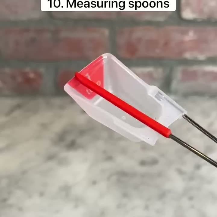 Adjustable Slide Scale Measuring Spoon with Magnetic Base - official Amazon product photo